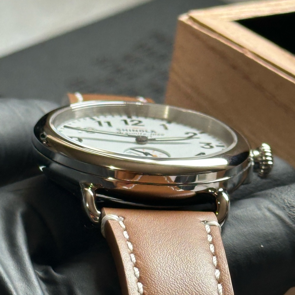 Shinola Detroit Runwell Stainless Steel Argonite-1069 Men’s 41mm Luxury Watch - Picture 5 of 13